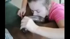 Violata Xxx Blondynka zmuszona do ssania jaj czarnego mężczyzny