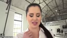 Oynat Bir Öğrenci Tarafından Alınan Çoğu Saksoyla Başı Kesilmiş Seks Ve Oral Seks