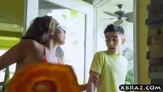 Jouer Floping baise cette baise avec des élèves de 18 ans