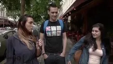 Reproducir Tómate una coca cola y coge a una preciosa mujer moldava toda la noche