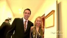 Jouer ALEXANDRIA RALUCA FAIT PAR DEUX PILIERS sexe avec un nerd a une bonne chatte