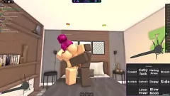 Redare Latina curvă este doborâtă de cocoșul negru mare la Robloxcon