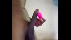 Reproduzir Esposa amadora usa vibrador no pau grande do marido