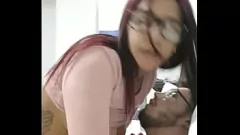 Reproducir Adolescente caliente se vuelve loca en Nueva York: las fantasías salvajes de una morena amateur grabadas en cinta